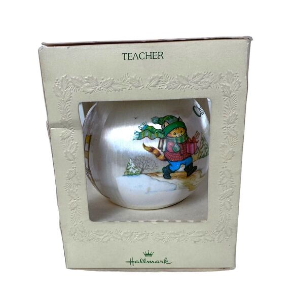 Hallmark Satin Ornament Teacher Dated 1980 Vintage Unbreakable Round Christmas - Picture 10 of 15